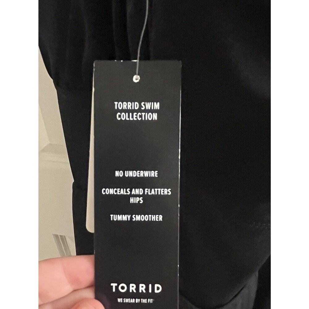 NWT Torrid Women’s Black Wireless Rouched top Swim skater dress Size 6 - Picture 4 of 8